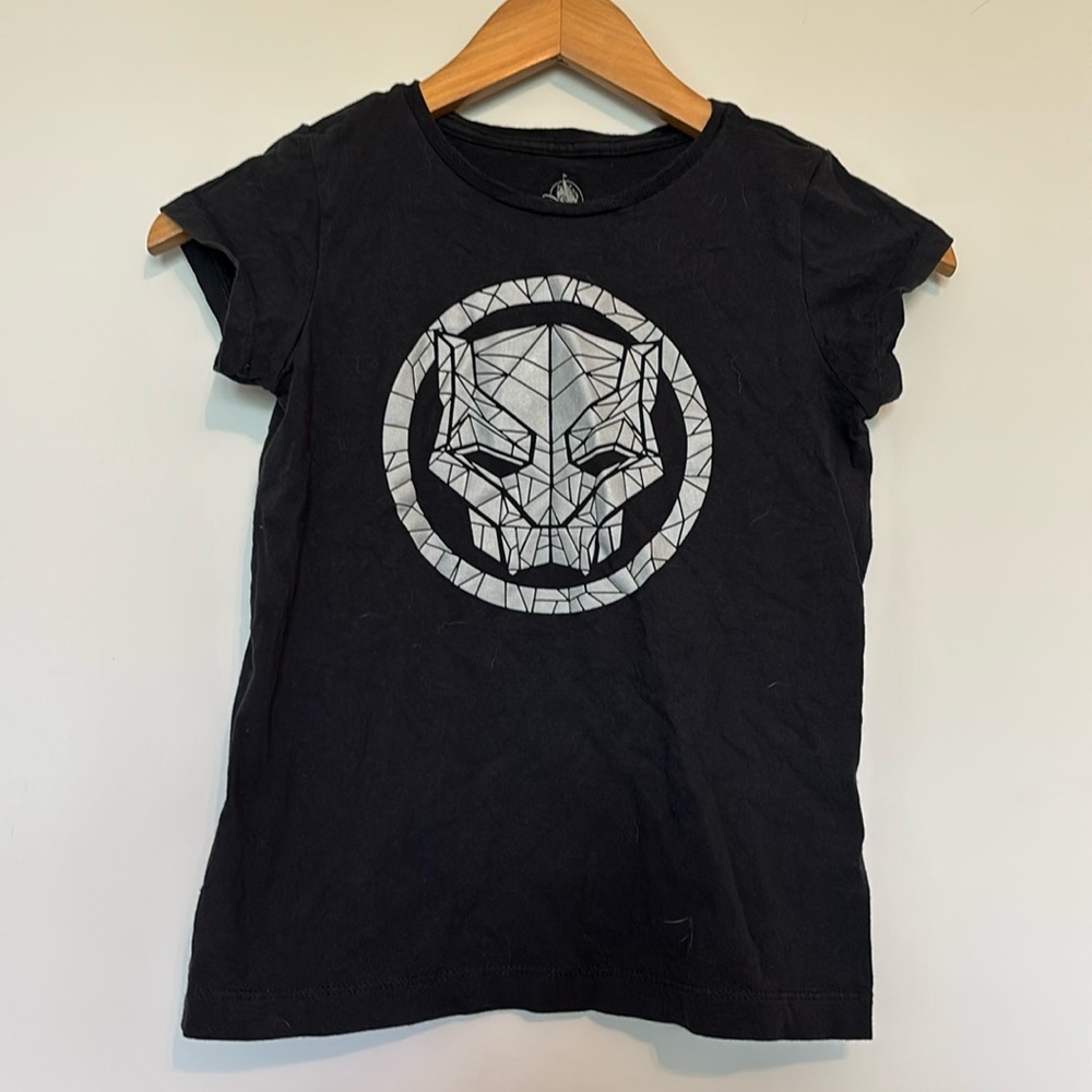 Disney Store Black Panther tee EUC
